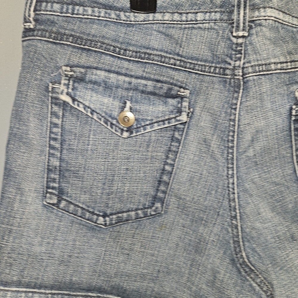 Torrid Womans Jean Shorts - Picture 8 of 10